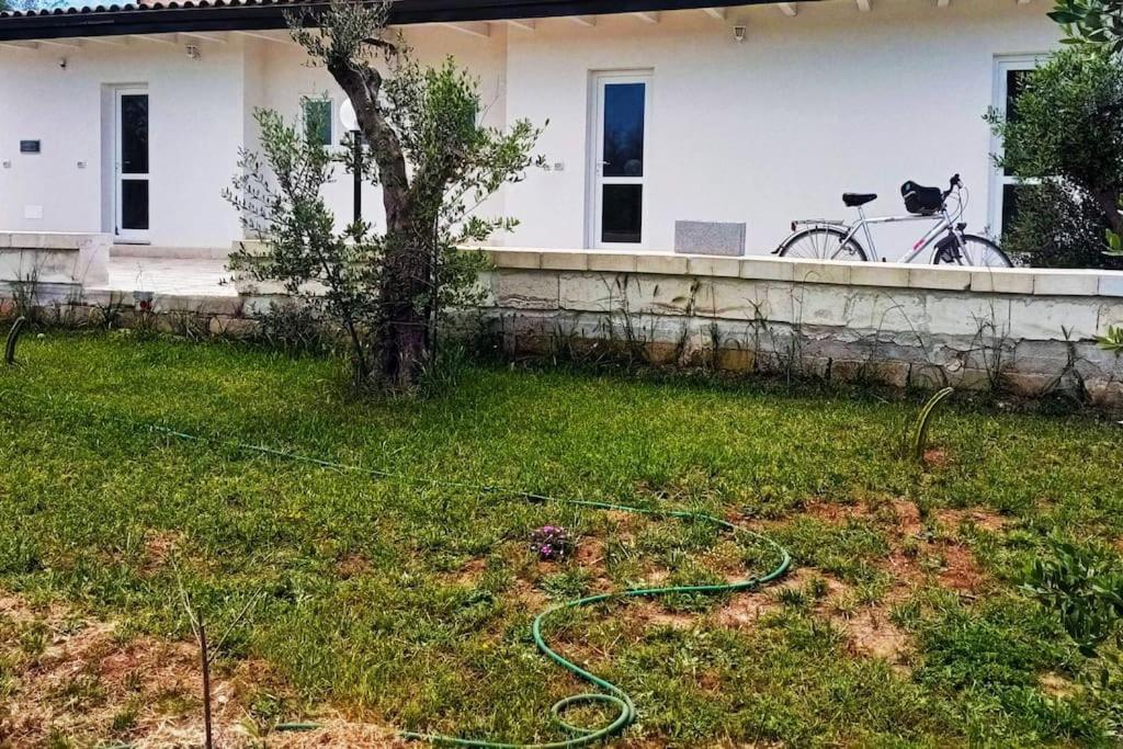 Ferienwohnung Mama Relax 2 A Un Passo Dal Mare Con Piscina Cursi Exterior foto